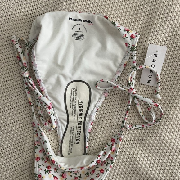 PacSun Floral Kimmy Lettuce Bikini size S - top and bottoms NWT - Picture 5 of 5